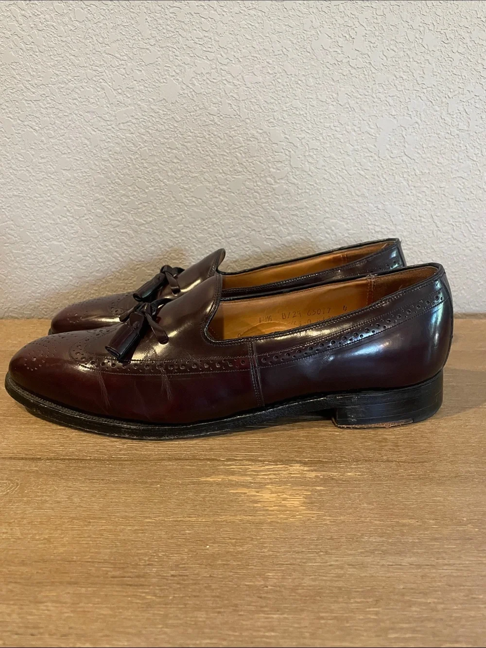 Johnston Murphy Burgundy Wingtip Tassel Oxford Dress Shoes